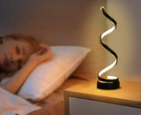 Torsion - Lámpara de cama y oficina — ambiente instalada